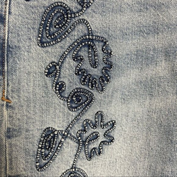 Anthropologie Pilcro and the Letterpress Embroidered Denim Floral Jeans Cropped - Picture 6 of 11